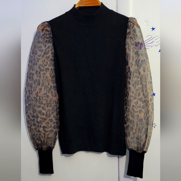 Sioni Tops - Sioni Leopard Sleeve blouse Size Medium
